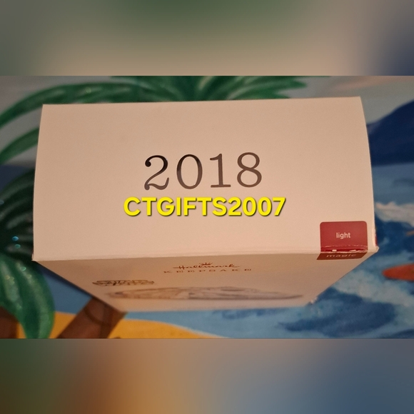 BNIB 2018 Hallmark Keepsake Star Wars MILLENNIUM FALCON Lighted Ornament. - Picture 10 of 15